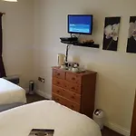Town House 3*
