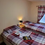 Town House 3*