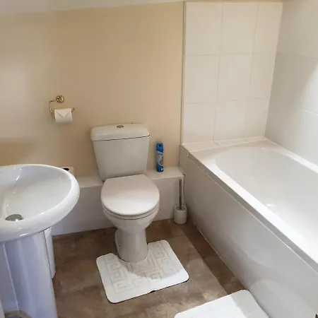 Town House 3* 스킵턴